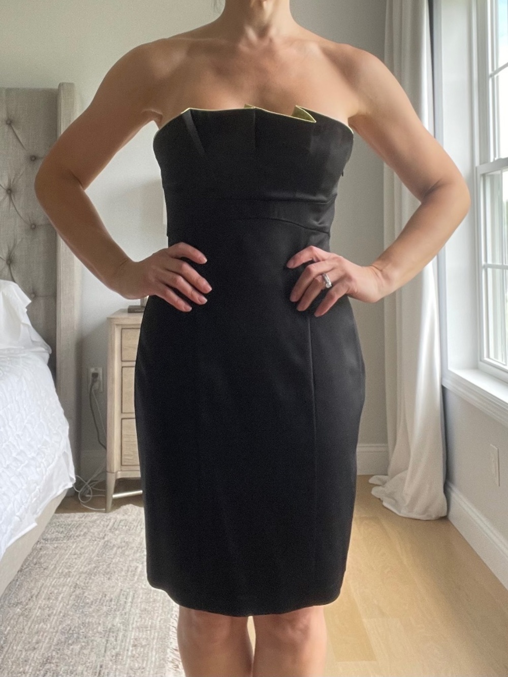 BCBG Max Azria Black Strapless Cocktail Dress Chartreuse Trim Size ?